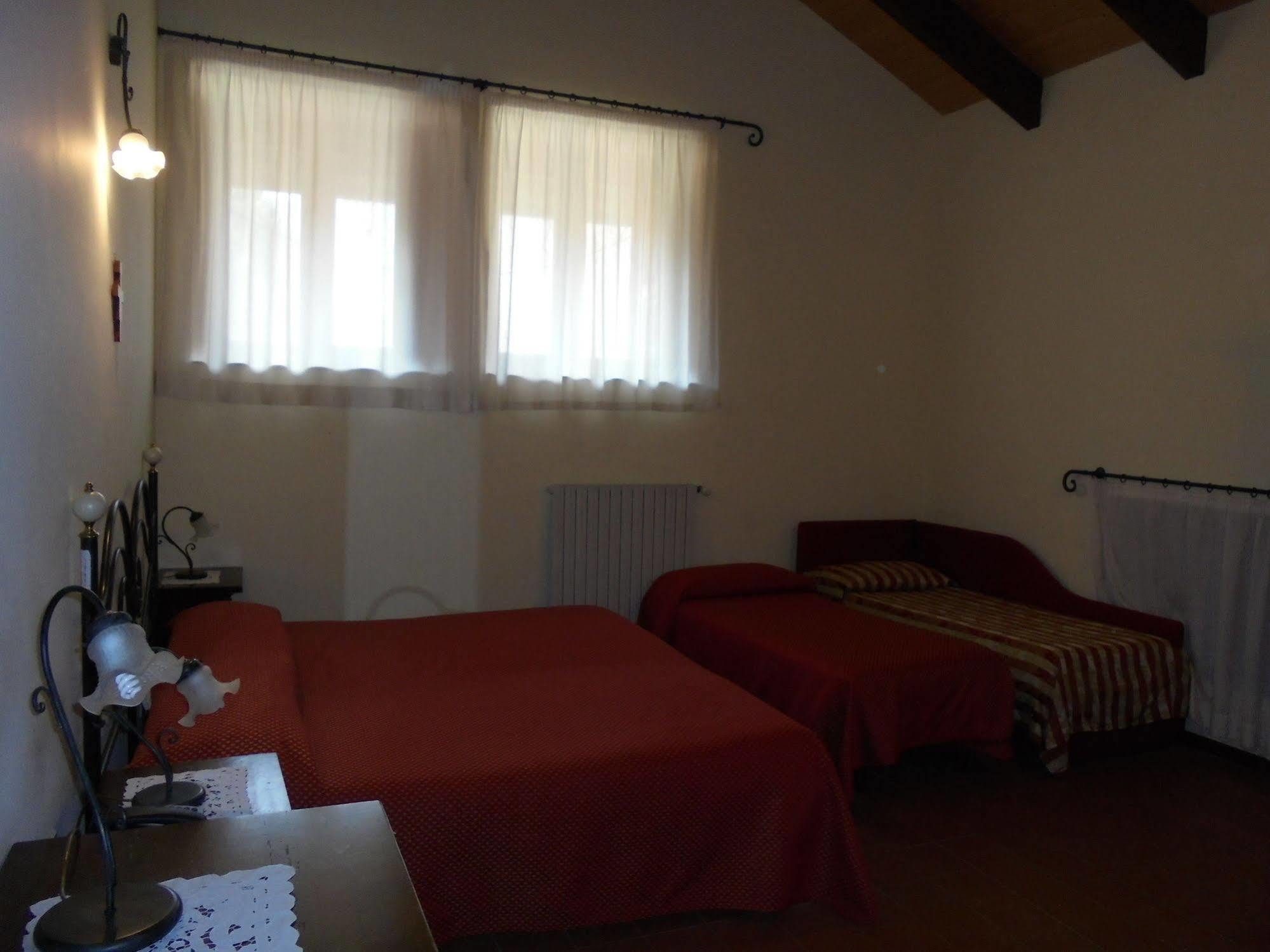 Ai Vecchi Crateri Casa de hóspedes SantʼAlfio Exterior foto