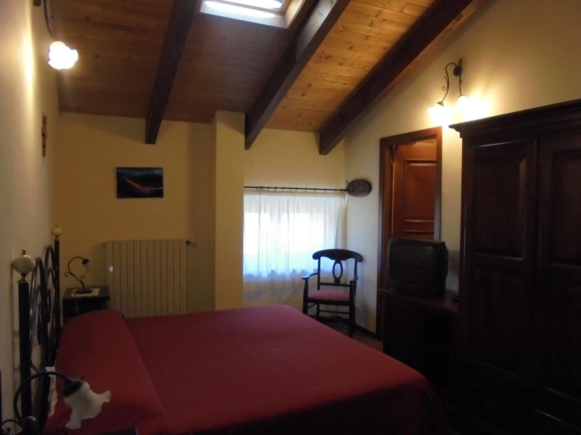 Ai Vecchi Crateri Casa de hóspedes SantʼAlfio Exterior foto